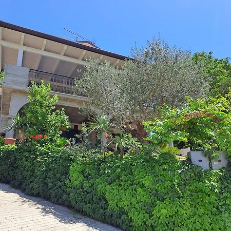 Appartamento Belvedere Roccascalegna Exterior foto